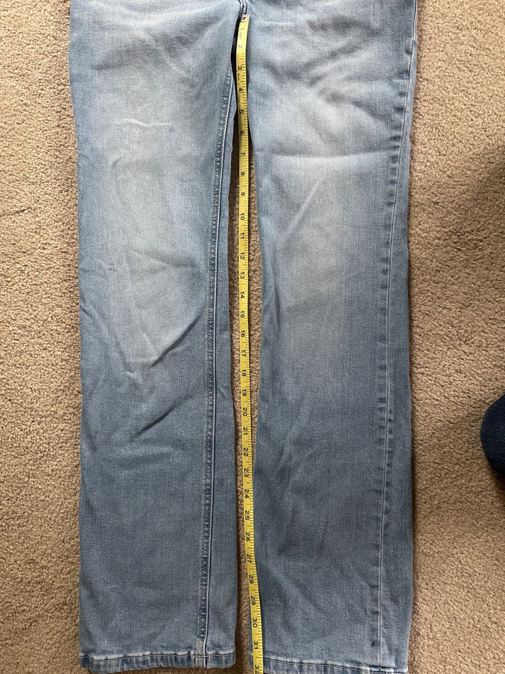 Wrangler Light Blue Flared Women's Willow Jeans EUC - Picture 6 of 8